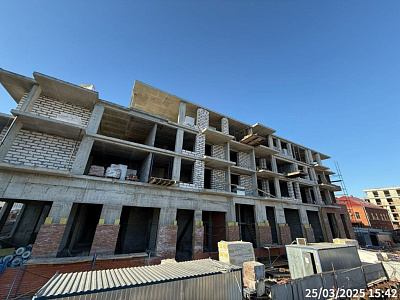 КОМОС НА ТУКАЯ