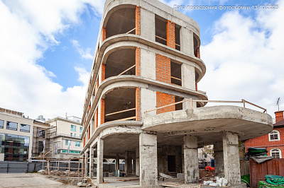 Челюскинцев 5