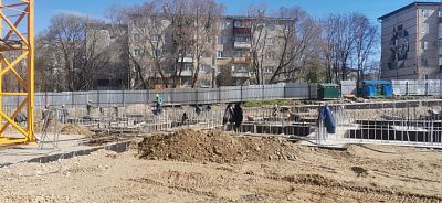 г. Биробиджан, Улица 20 м по направлению на запад от дома № 12 по ул. Широкая