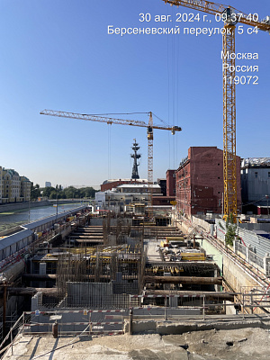 Первый на Красном