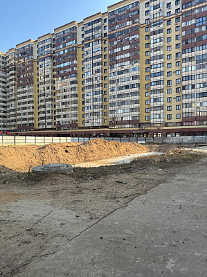 Октябрьский