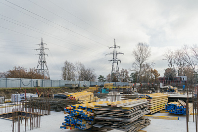Роза ветров, Дом у моря
