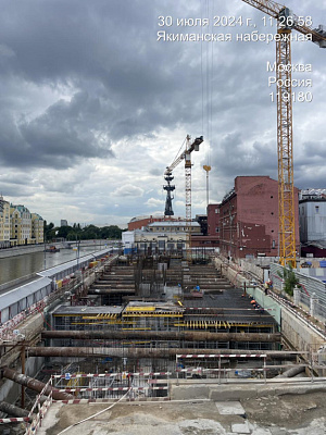 Первый на Красном