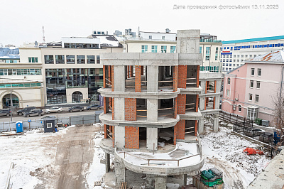 Челюскинцев 5