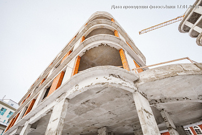 Челюскинцев 5