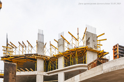 Челюскинцев 5
