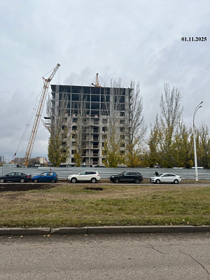 Уникум на Ленинском