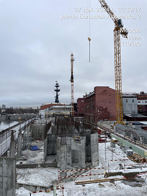 Первый на Красном