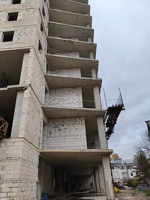 Дом на Октябрьской площади