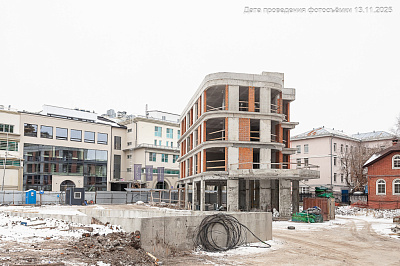 Челюскинцев 5