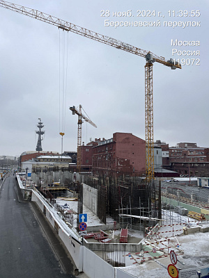 Первый на Красном