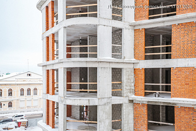Челюскинцев 5