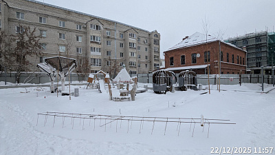 КОМОС НА ТУКАЯ