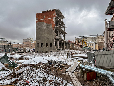 Николь, офисный блок 