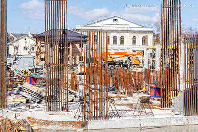 Челюскинцев 5
