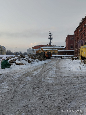 Первый на Красном