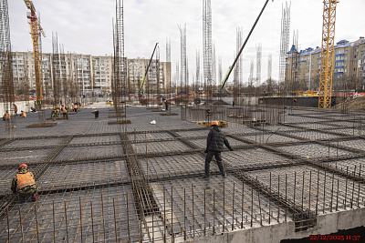 ЗАПАДНЫЙ ПРОСПЕКТ 82