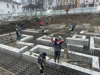 ДОМ НА КОММУНИСТИЧЕСКОЙ